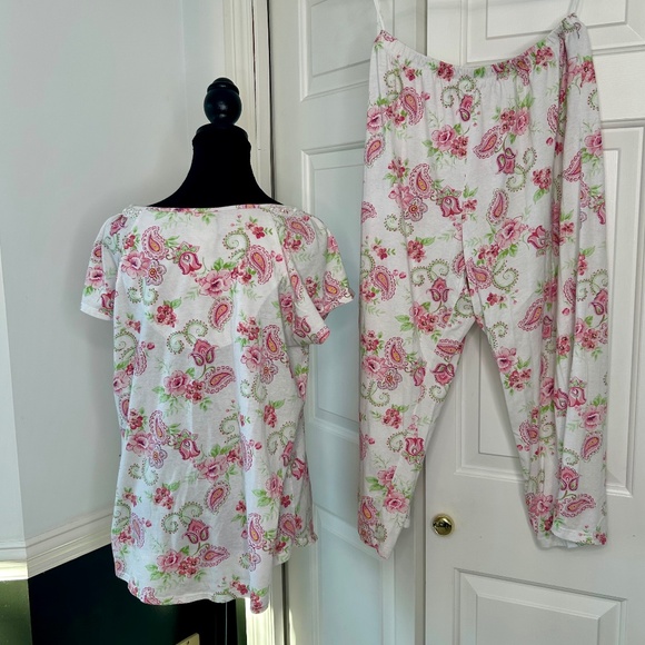 Aria Pajama Set-White and Pink & Green Floral Design-Top and Capri Bottoms L - Picture 4 of 6